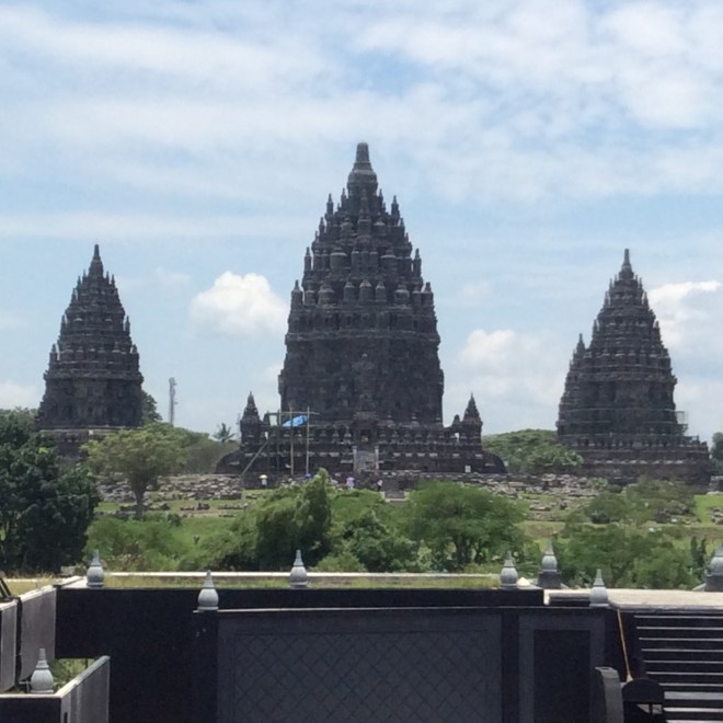 Prambanan temple 002
