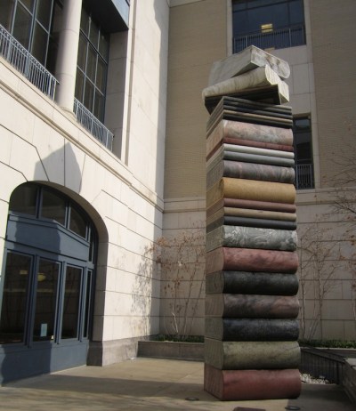 nashville-public-library-book-statue