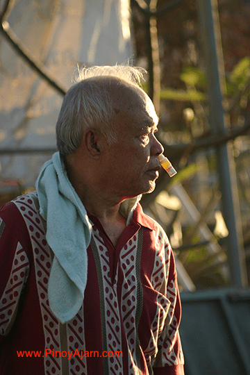 man with inhaler in nose-2