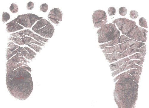 newborn footprints